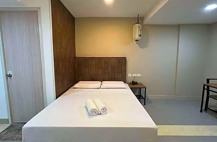 Maine Residences Tramo Hotel Manila